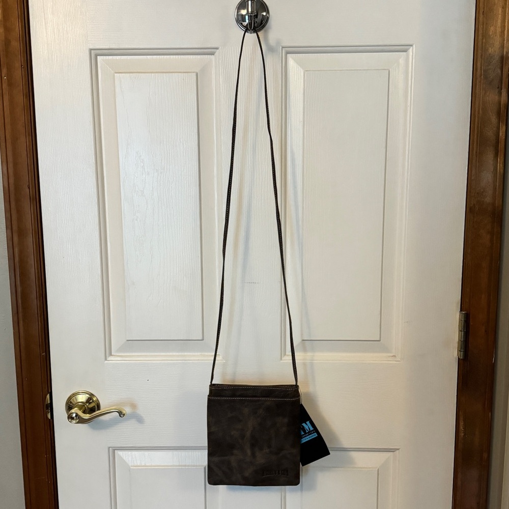 Gun Toting Mamas Crossbody